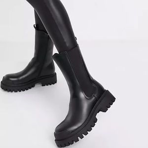 Missguided chunky ankle boot in black